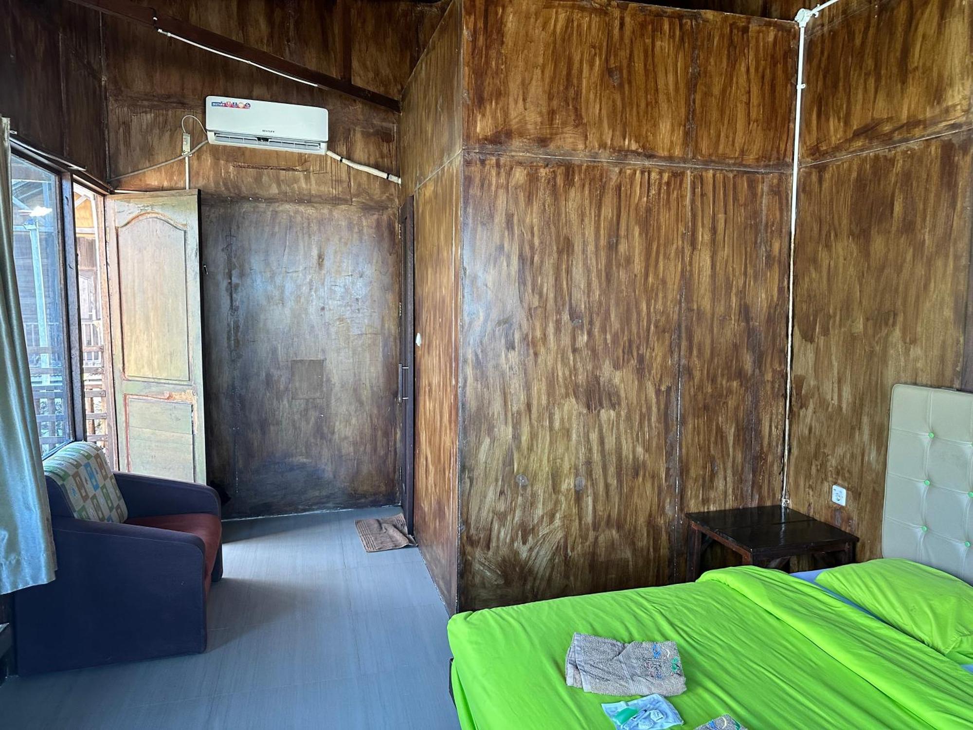 Hotel Mooi Park Sorong Esterno foto