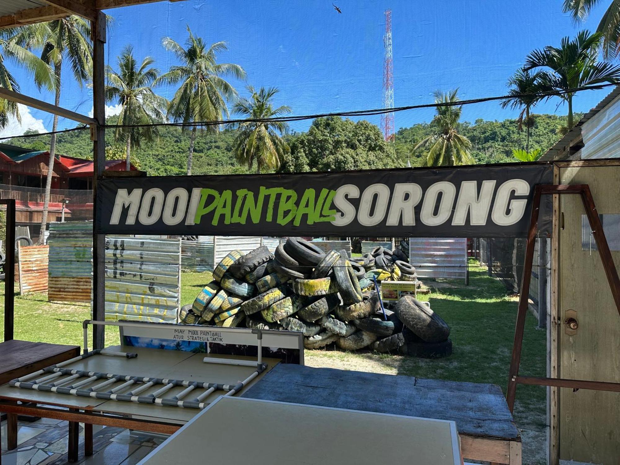Hotel Mooi Park Sorong Esterno foto