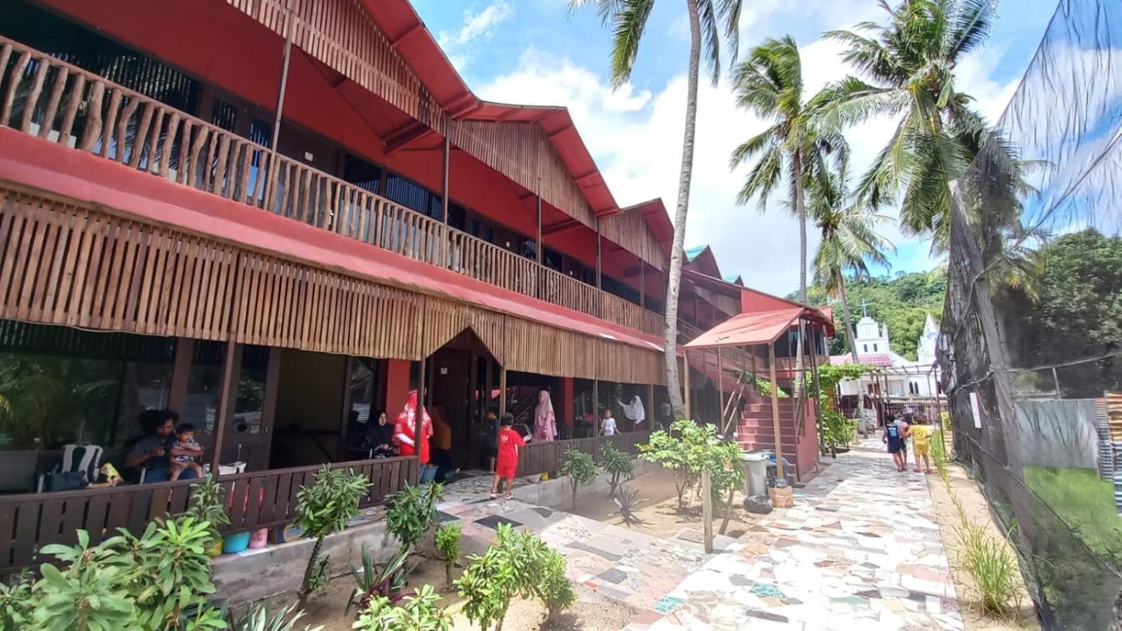 Hotel Mooi Park Sorong Esterno foto